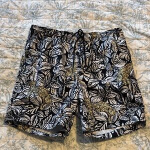 PACSUN Men's Black & White Leopard Leaf Swim Trunks SZ S